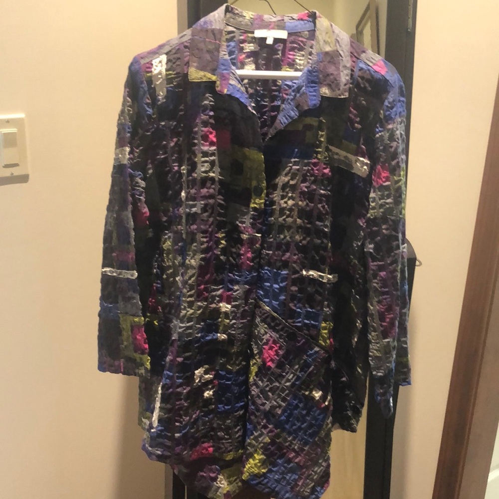 Habitat colorful blouse. Size small.